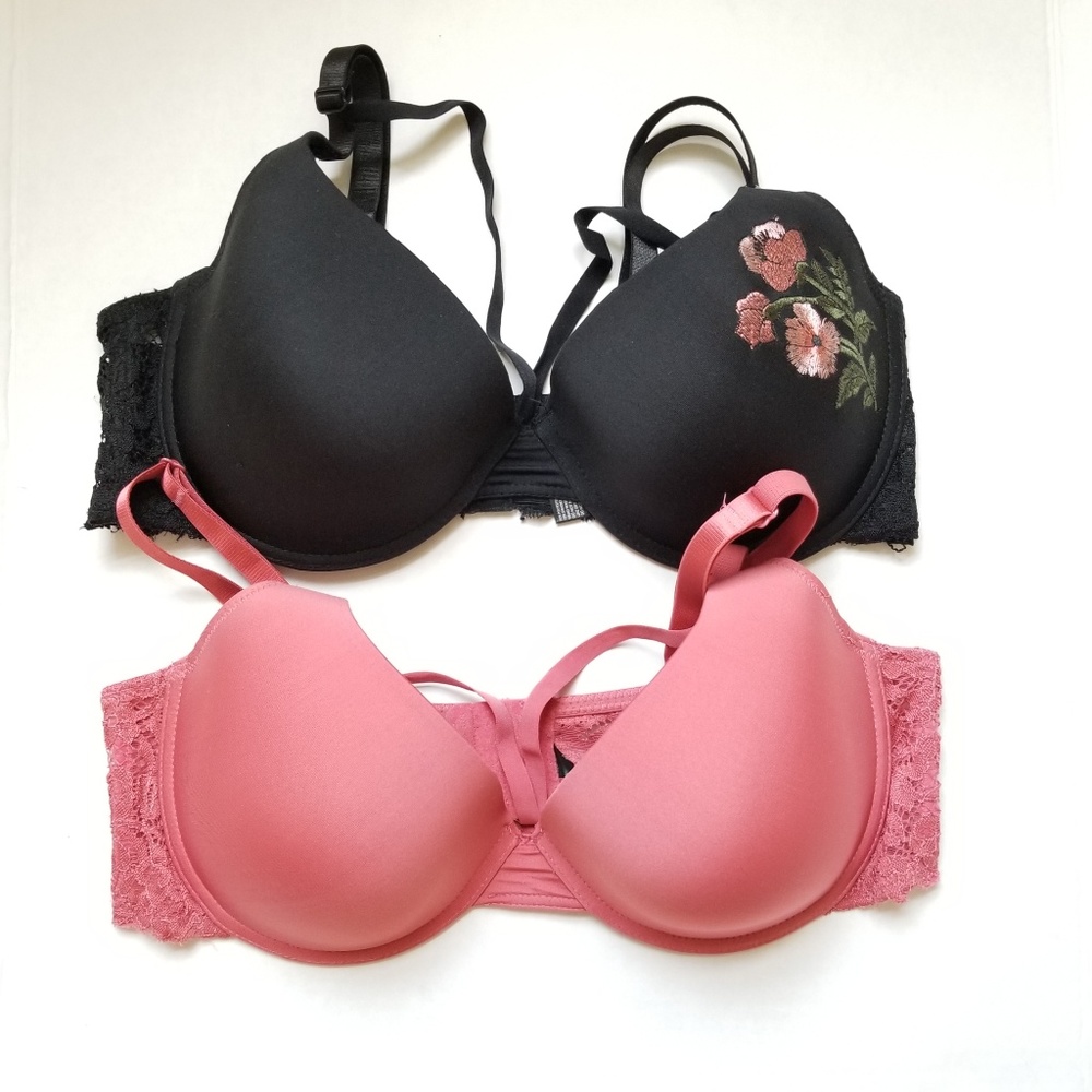 XOXO Set Of 2 Bras With Lace